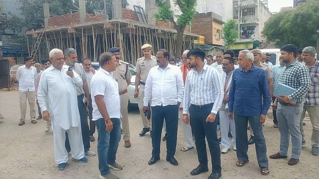 ACS Reprimands Market Committee Secretary Over Dilapidated Toilets at Grain Market