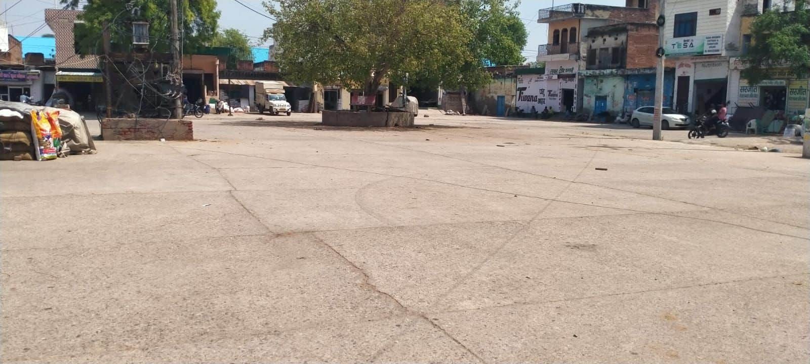 फोटो संख्या:71- खाली पड़ी  अनाज मंडी महेंद्रगढ़--संवाद