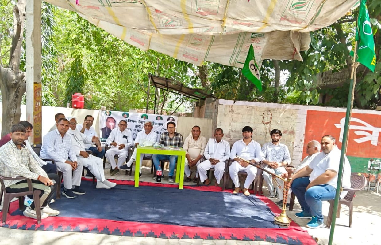 The government is harassing farmers by imposing arbitrary conditions: Kunal