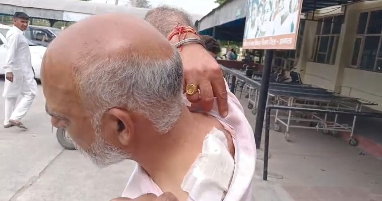 Bloody clash over parking dispute, five people injured from both sides