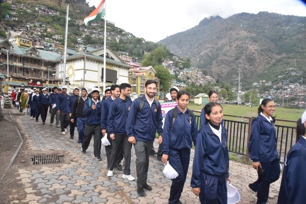 Kullu News: भूकंप से बचाव, सुरक्षित भवन निर्माण की तकनीक पर जोर