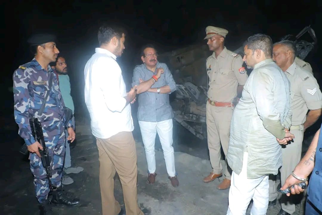 The identity of the second driver who died in the dumper accident was Satyam from Mainpuri.