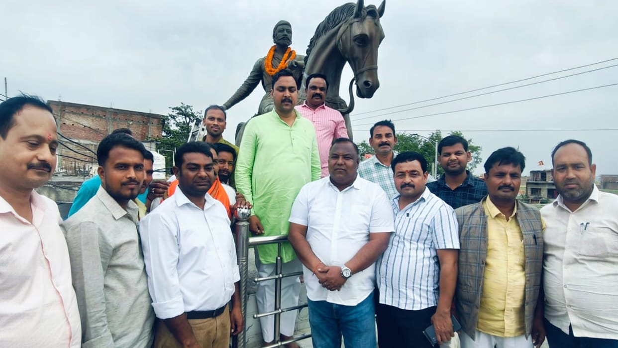 Paid homage to Chhatrapati Shivaji.