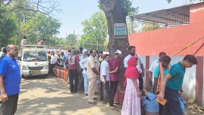 Cooking Gas Shortage in the Coal Belt Long Queues Form Outside Gas Agencies in Korba