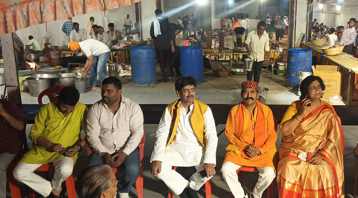 After the Manas recitation, the Prasad was partaken of at the Bhandara