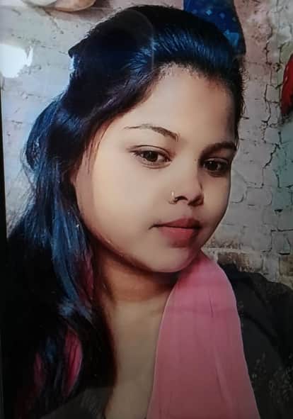 Young Woman Who Came to Old House to Bathe Found Hanging by Her Dupatta