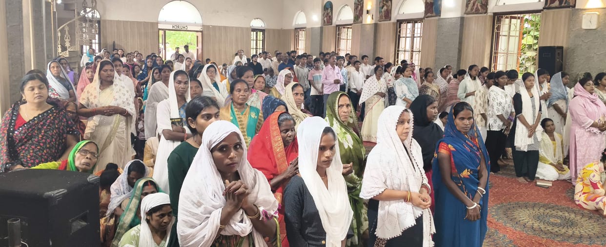 People's eyes welled up with tears upon hearing the story of Lord Jesus's sacrifice.