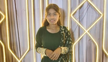 Two students commit suicide by hanging female student was in the 11th grade while Omesh was a BCA student in D