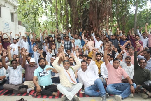 If the layoffs are not cancelled, there will be a massive agitation in the entire district.