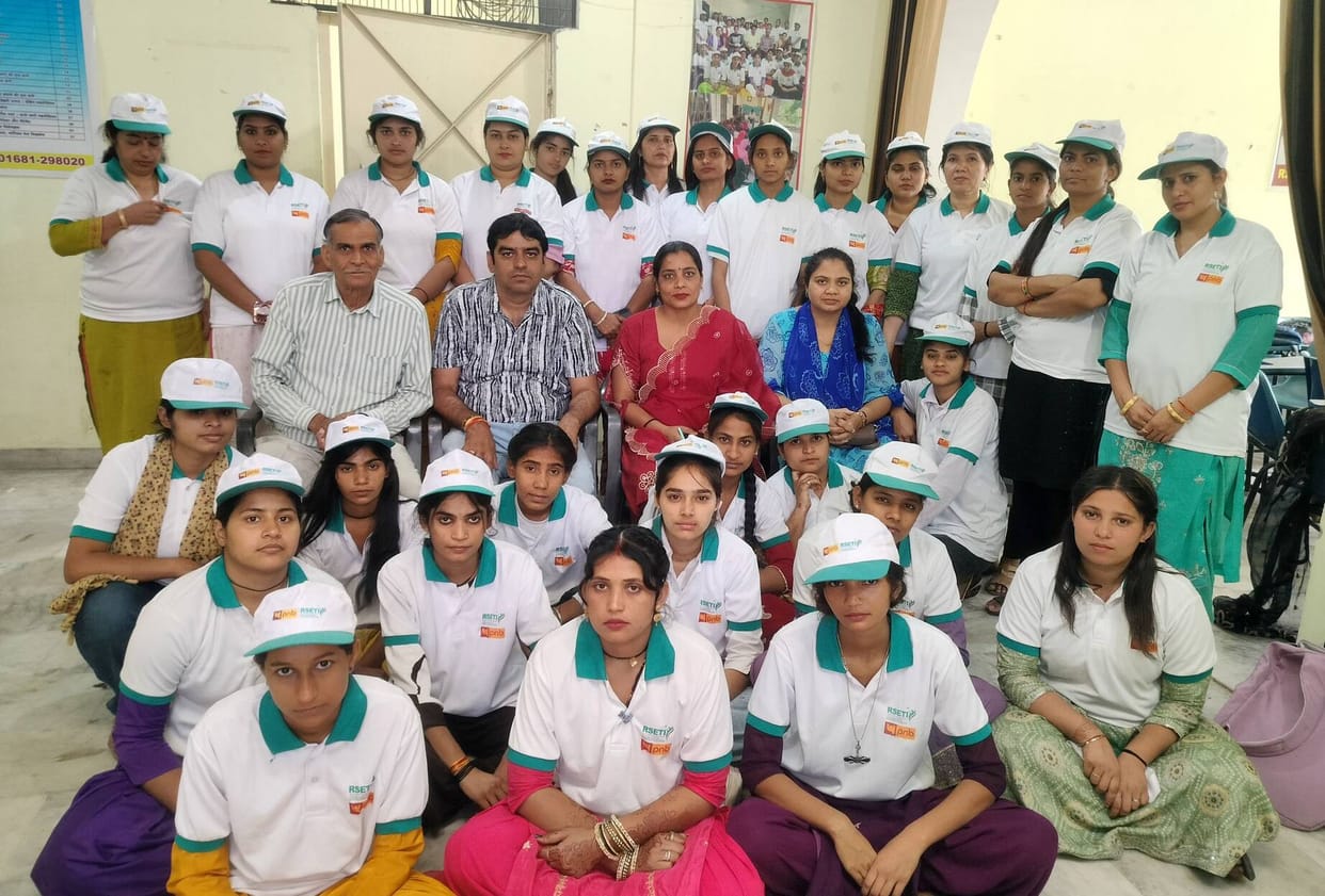 30 women learnt the art of self-reliance at PNB RSETI