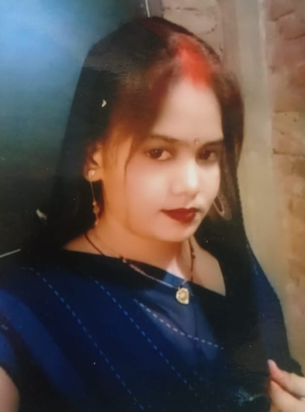Troubled by dowry harassment, a married woman hanged herself to death.
