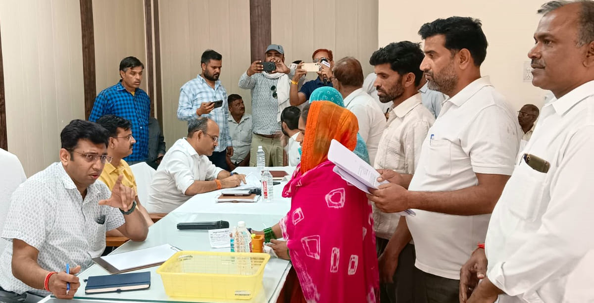 Agra News: डीएम साहब,आपके आदेश की भी नहीं हो रही तामील