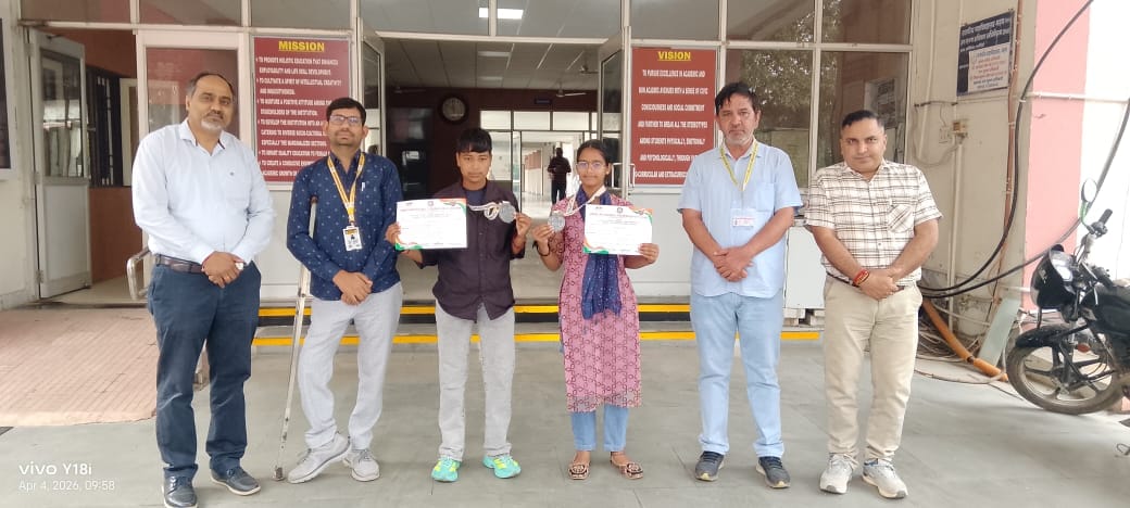 Women players of Government College won silver