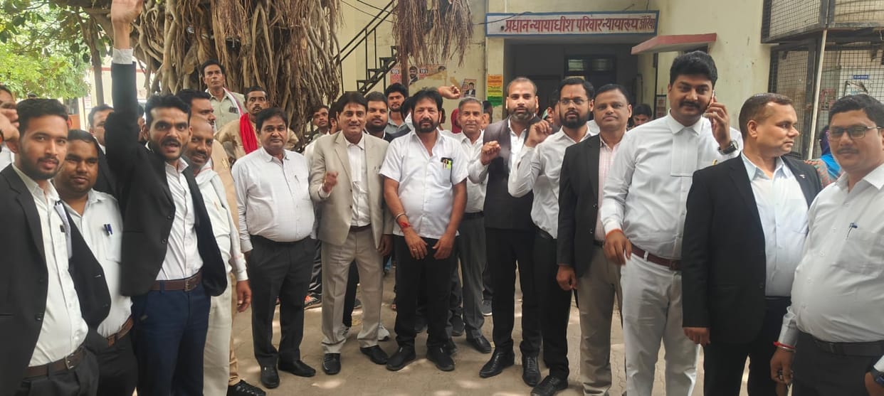 Lawyers threaten agitation over murderous attack on bar memberLawyers threaten agitation over murderous attack on bar member