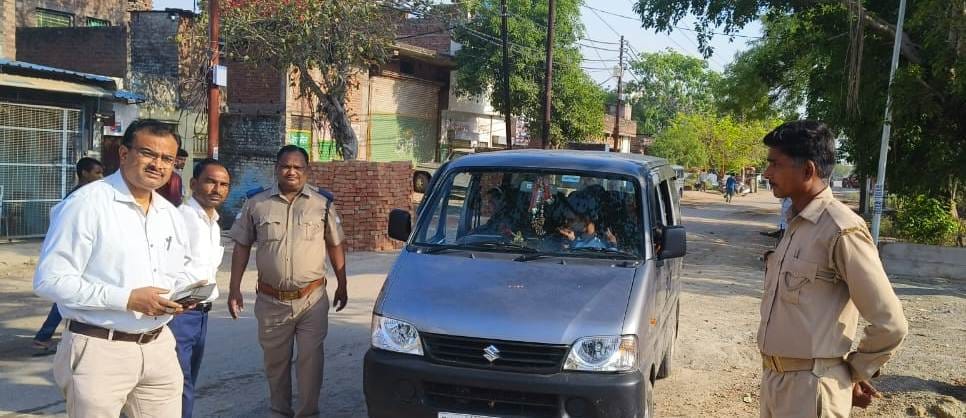 ARTO seized two school vehicles and handed them over to the police.