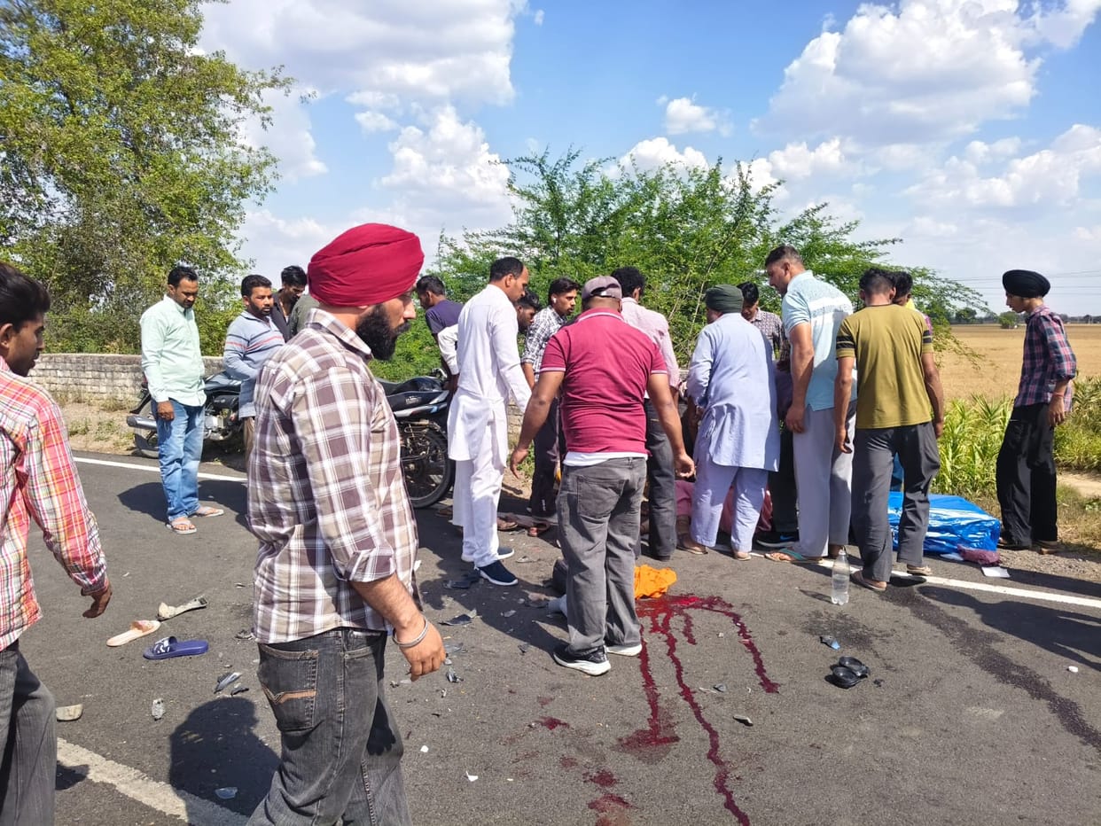 Two bikes collide head-on, 3 injured including a couple