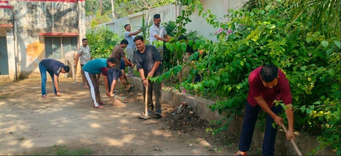 Police personnel launched a massive cleanliness drive