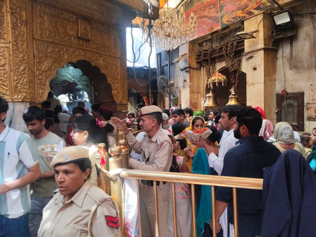 30 thousand devotees bowed their heads in the court of Maa Chintpurni.