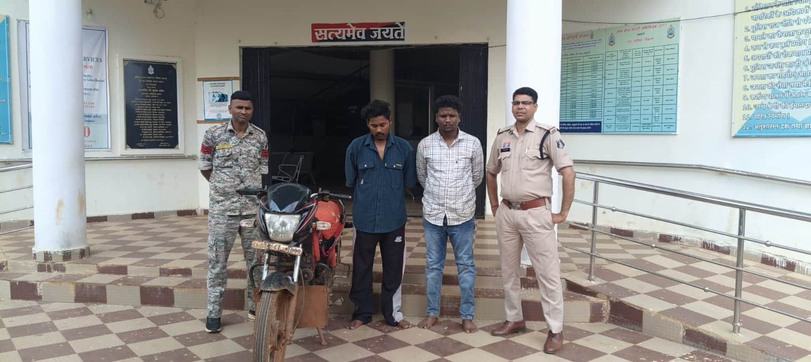 पुलिस के हत्थे चढ़े आरोपी