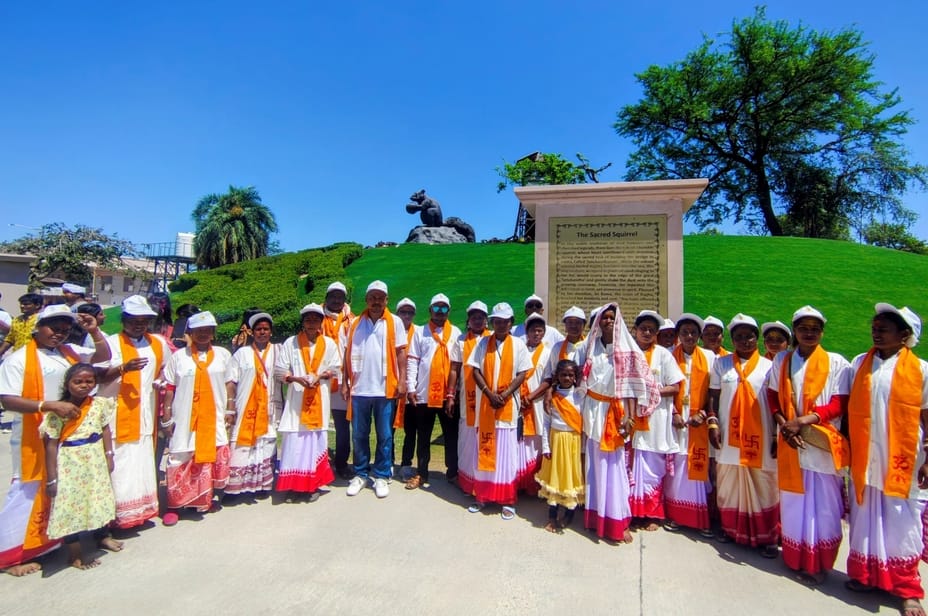 Karma Yogis from the tea gardens of Assam present at the Ram Temple