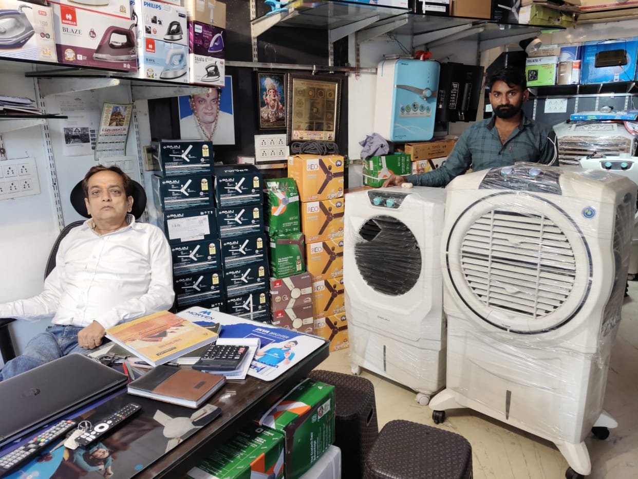 The fan and cooler market remained subdued even in April, with traders troubled by the weather