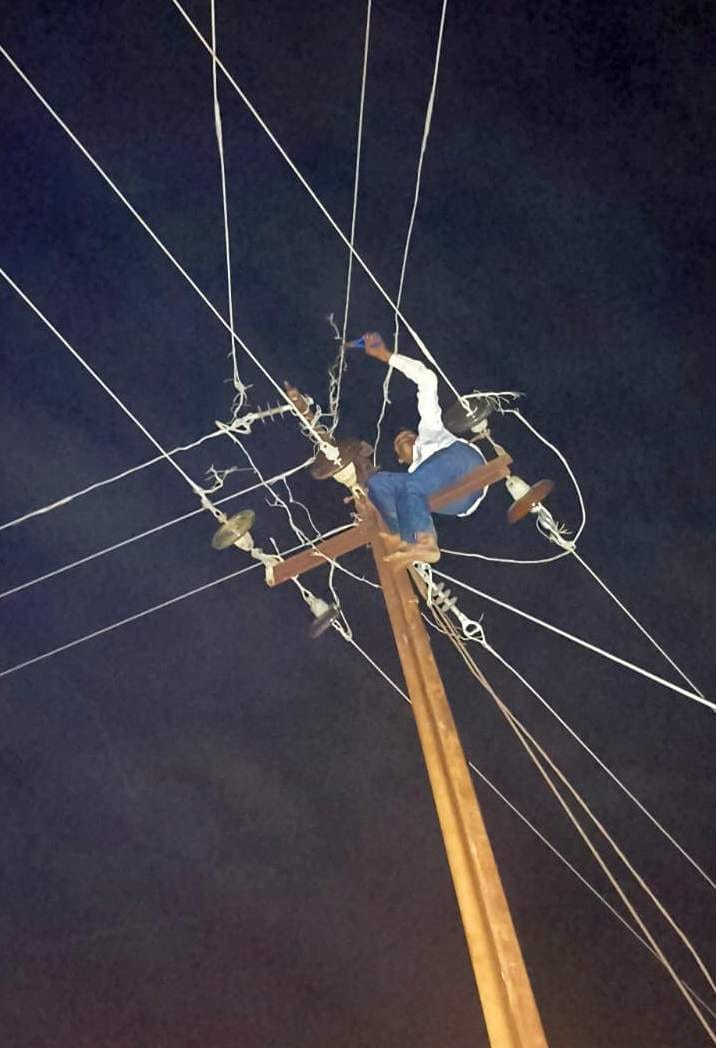Storm Knocks Out Power; Network Collapses from City to Countryside