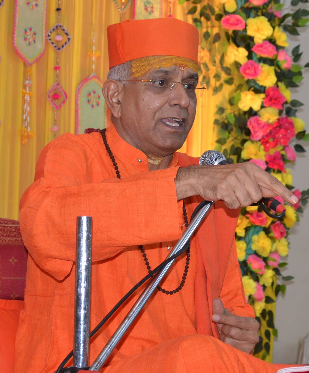 The biggest weakness is comparison: Maithilisharan Maharaj