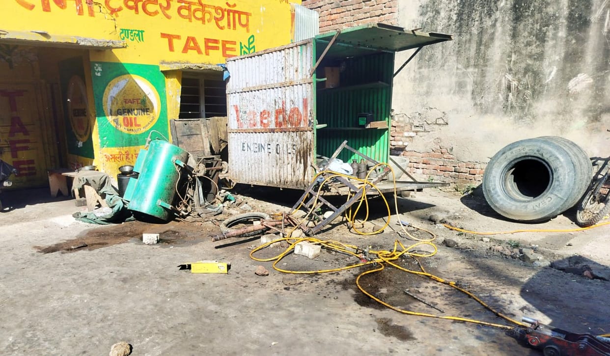 A mechanic was blown to pieces and thrown 10 feet into the air when an air compressor exploded in Tundla.