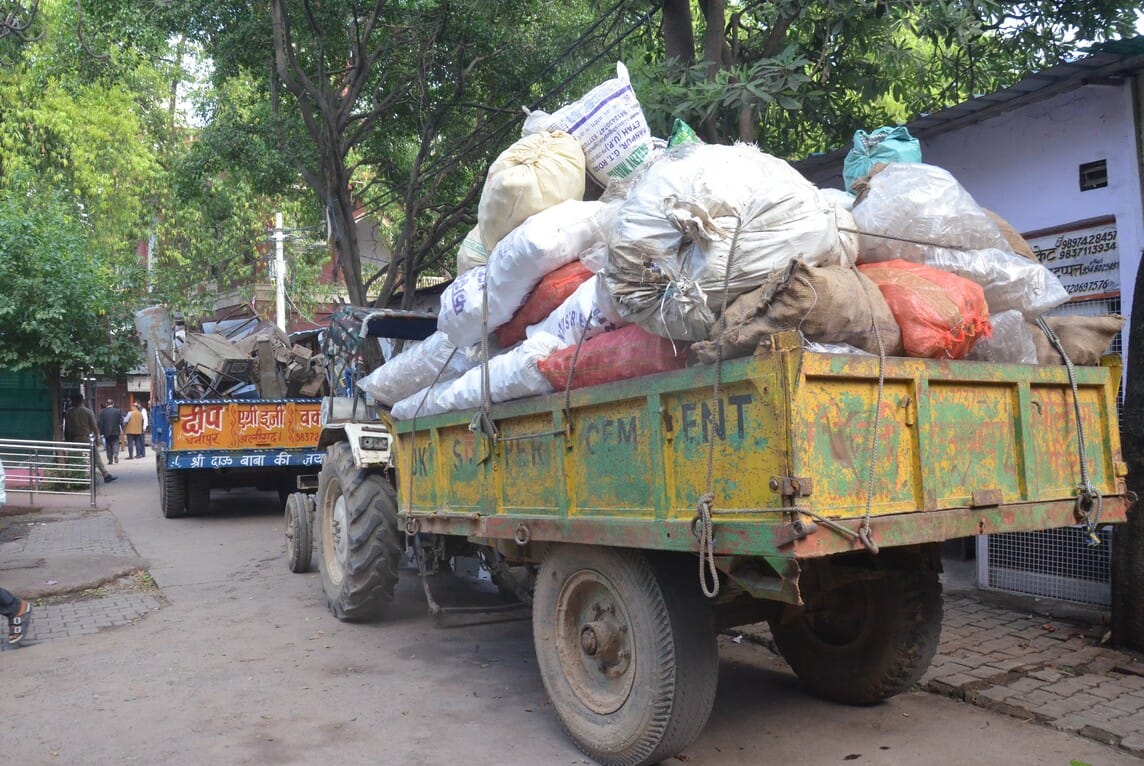 The goods were loaded in tractors and presented in the court.