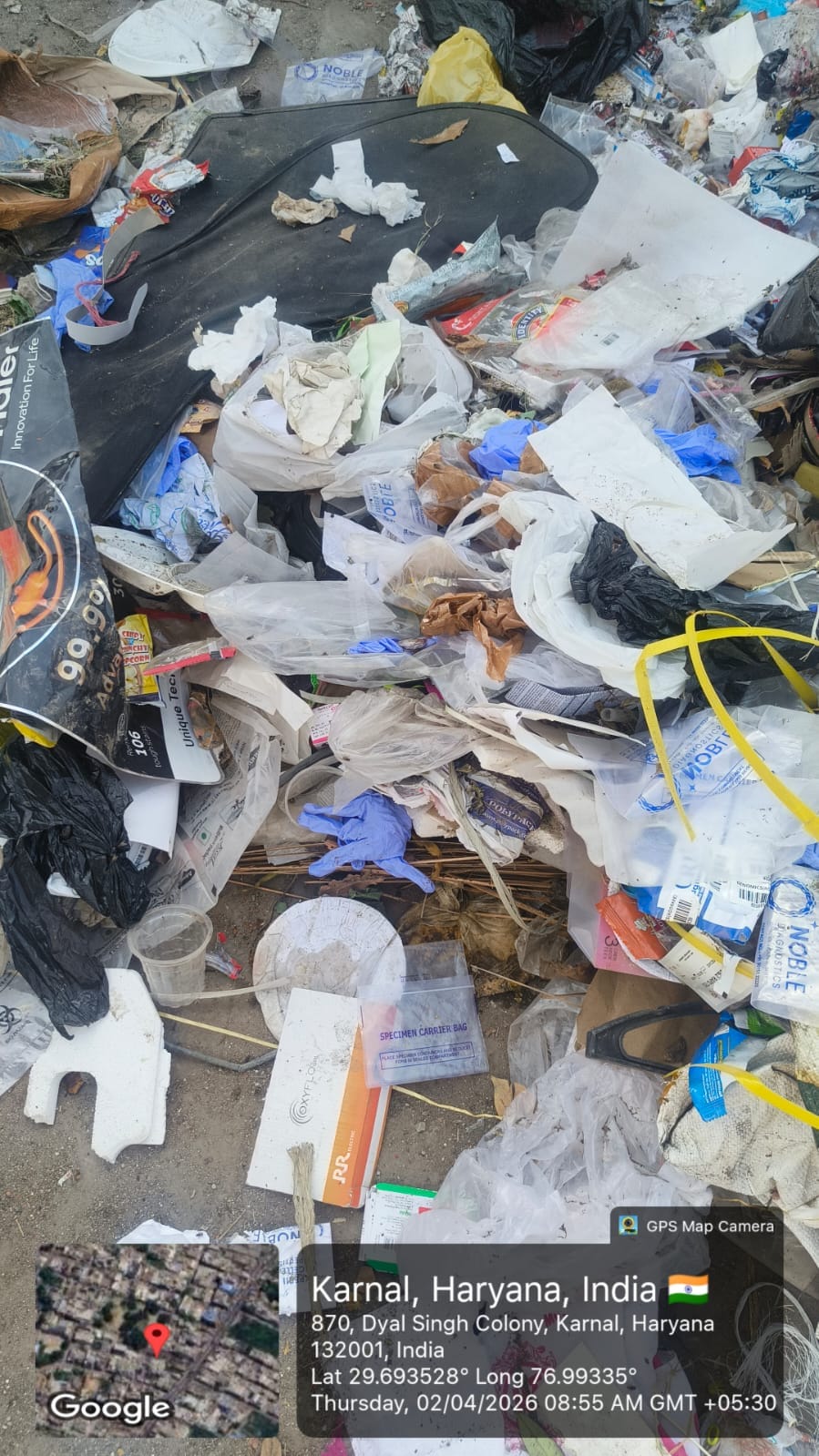 The corporation team found biomedical waste from Dayal Singh Colony.