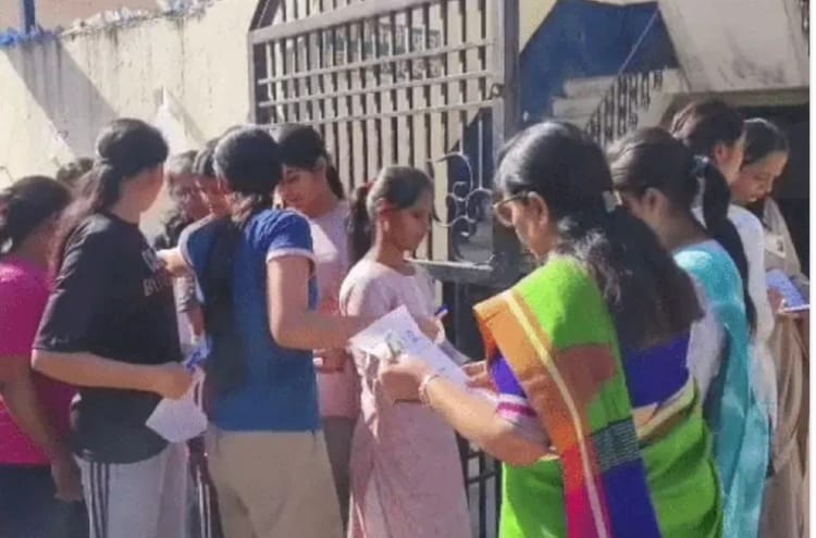उदयपुर में एसआई भर्ती परीक्षा शुरू: 105 केंद्रों पर 1.32 लाख अभ्यर्थी दे रहे परीक्षा, कड़े सुरक्षा इंतजाम