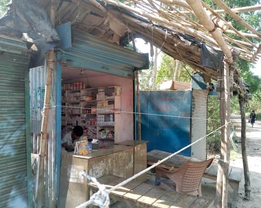 फोटो-12सरैया में झोलाछाप का दवाखाना। संवाद