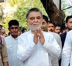 पूर्व एमएलसी कमलेश पाठक