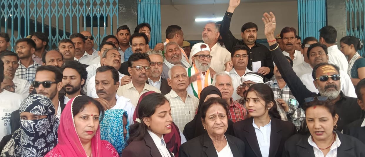 Congress stages protest against various issues; submits memorandum to ADM.