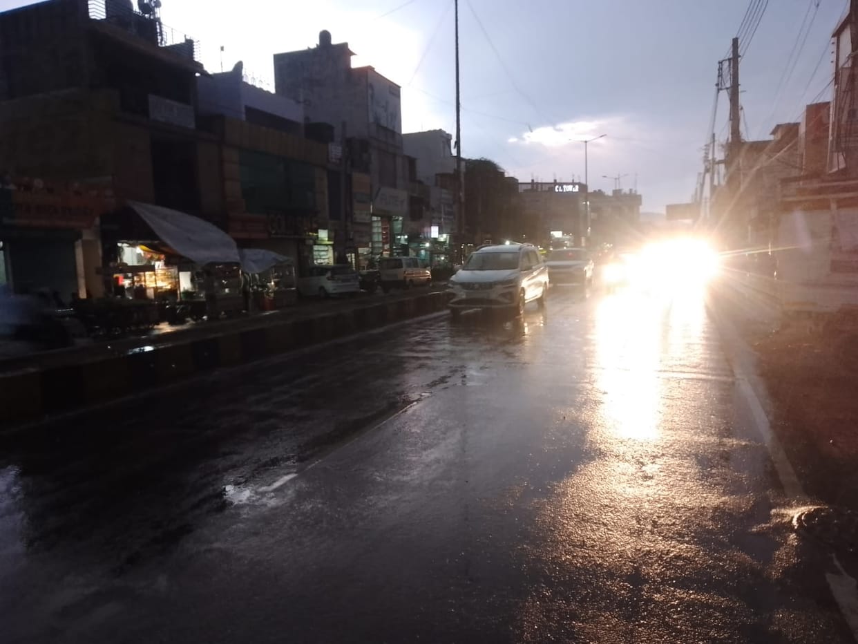 A possibility of hailstorms, accompanied by strong winds and rain, has emerged.