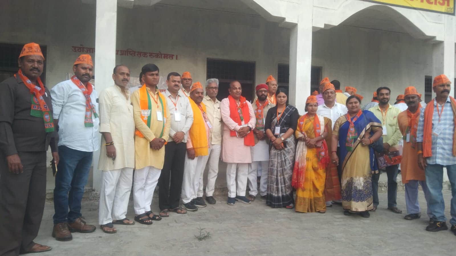 फोटो परिचय-सैदाबाद कस्बे में पंडित दीनदयाल उपाध्याय प्रशिक्षण कार्यक्रम में मौजूद भाजपा कार्यकर