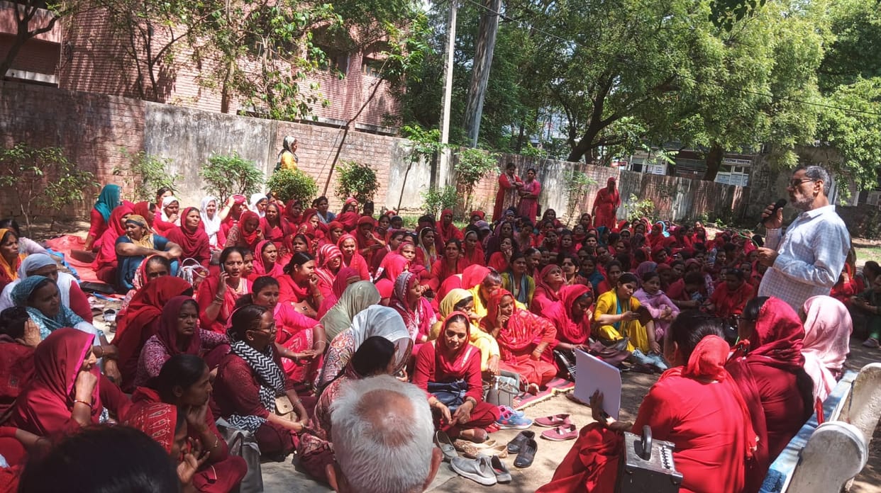 Asha workers demonstrated for their demands