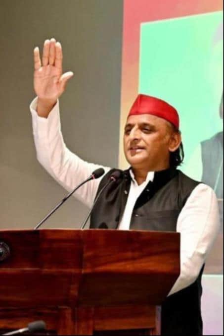 जिगर इंटर कॉलेज में वर्चुअल माध्यम से जीपीएल टूर्नामेंट का उद्घाटन करते पूर्व मुख्यमंत्री अखिल