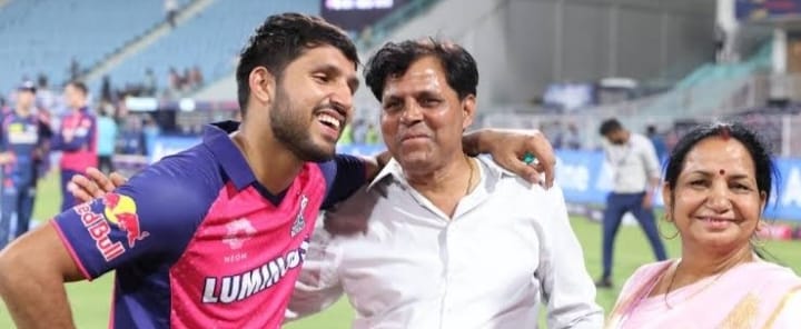Son's innings proved to be medicine, ailing mother Rajni smiled