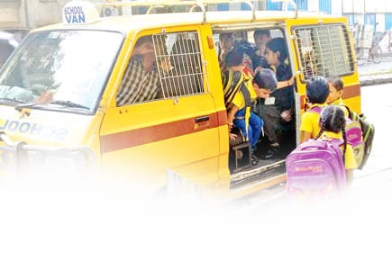 530 unfit, 168 without permit vehicles carrying school children