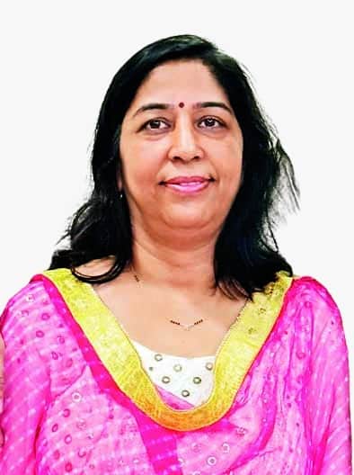 रेवाड़ी। डॉ. अर्चना यादव, स्त्री रोग विशेषज्ञ रेवाड़ी