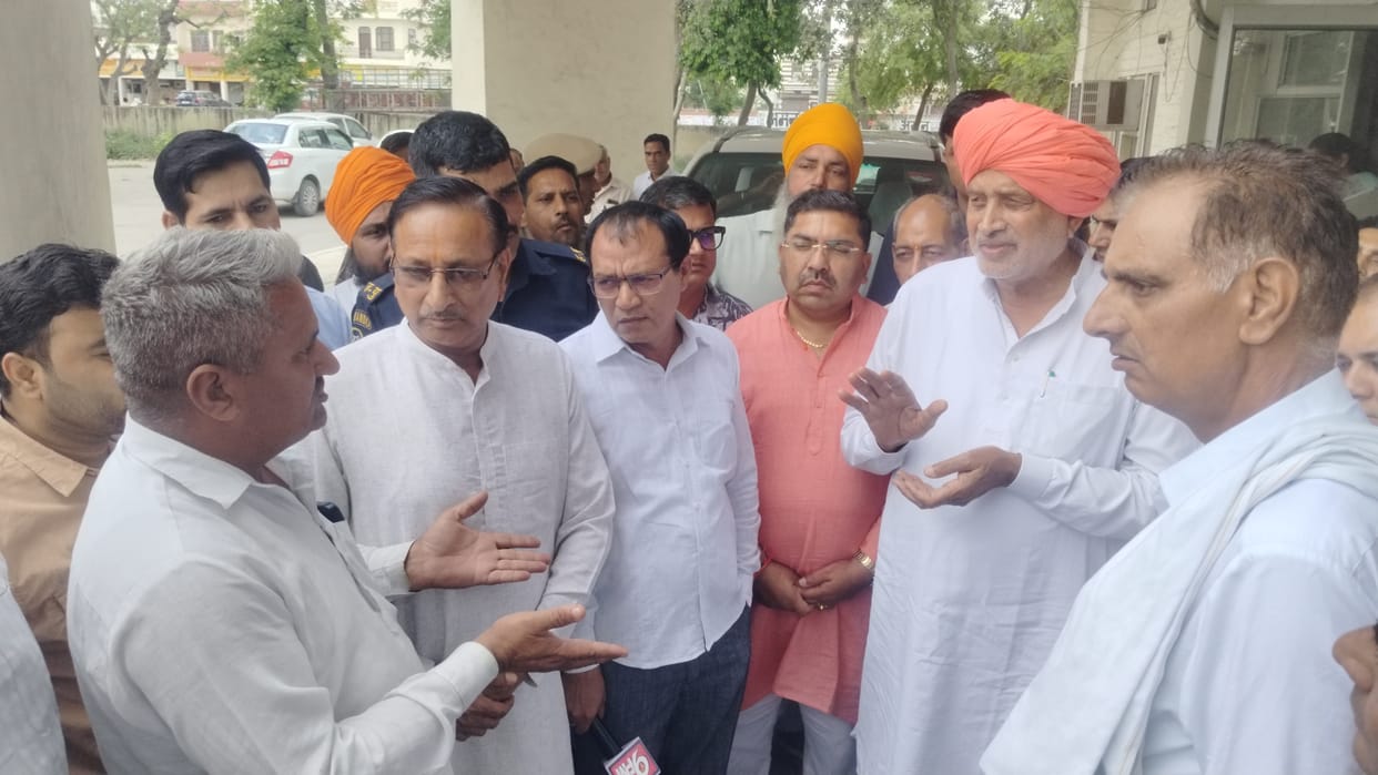 The market is open 24 hours for farmers, bring your crops during the day or at night: Minister