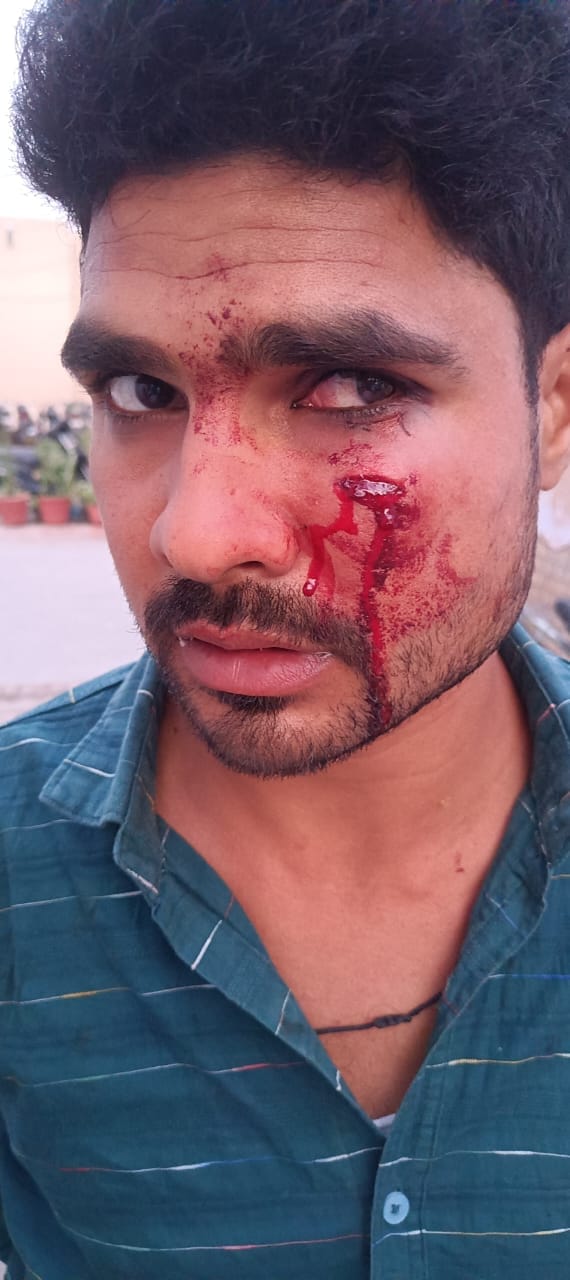 Young man attacked with a knife
