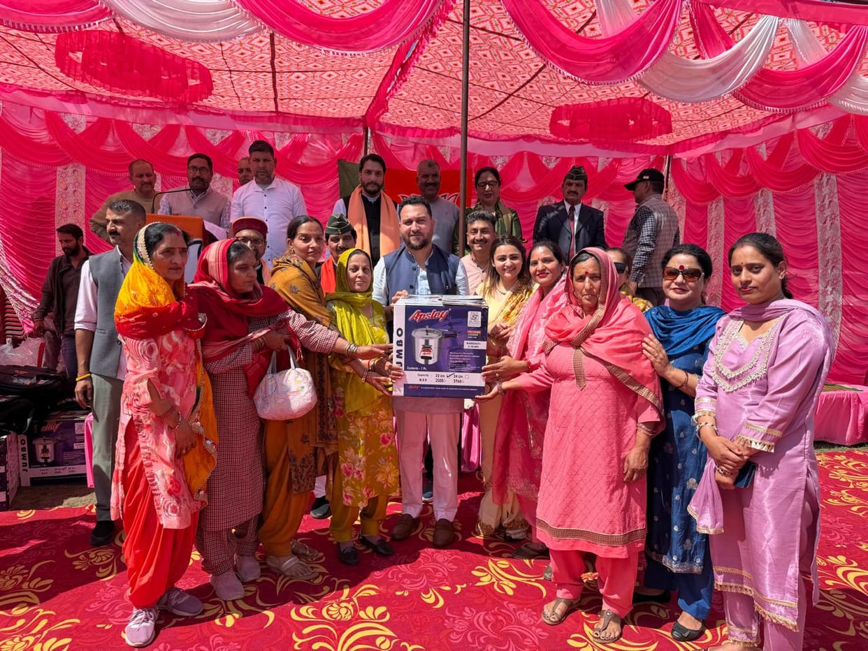MLA Ashish Sharma honored 326 ex-servicemen and 38 women's organizations.