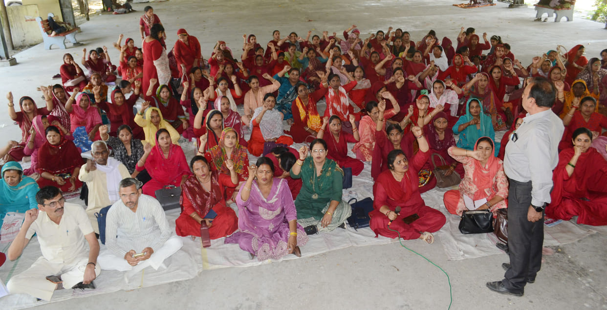 Protest against online work
