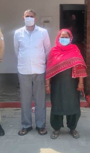 बाबूगढ़ थाना पुलिस ने पकड़े आरोपी। स्रोत पुलिस