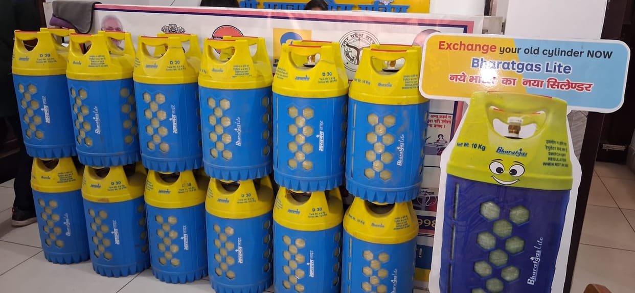 Five-kg cylinder will be available without any documentation or queues
