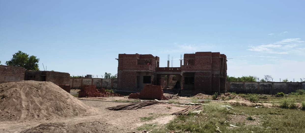 Construction of staff quarters begins in the roadways depot premises, workshop awaited