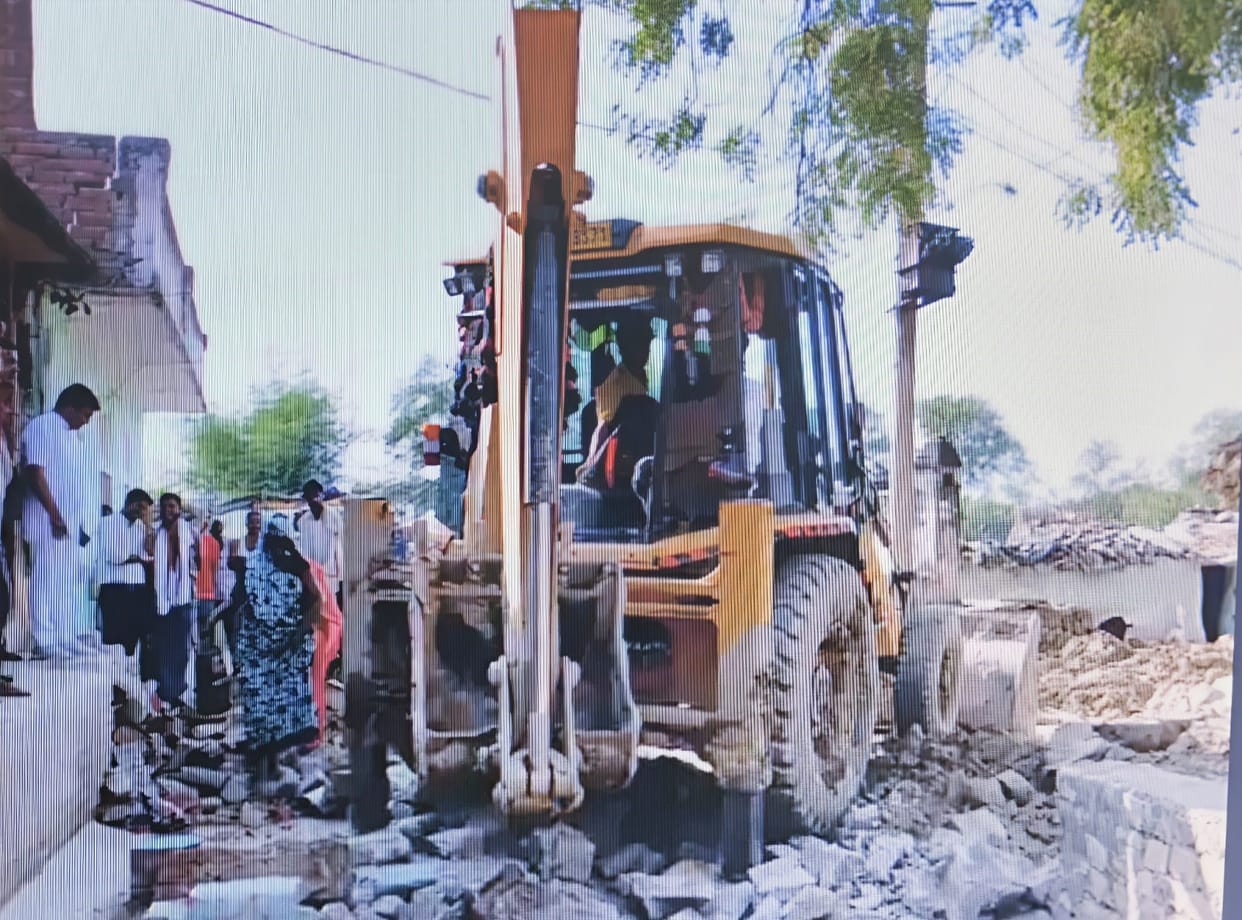 Encroachment removal drive clears the way for road widening