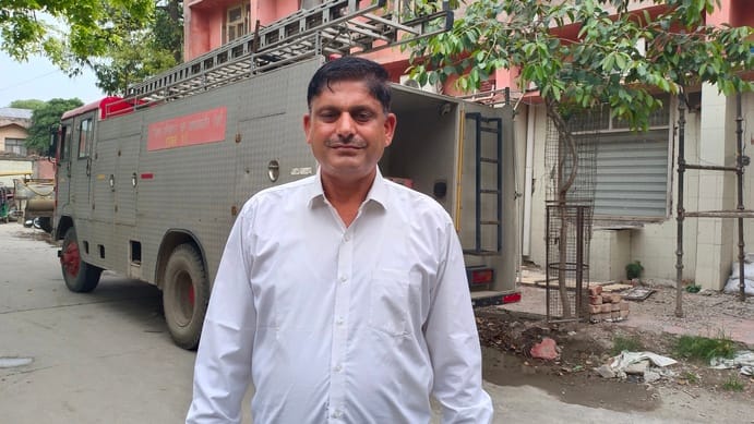 Two fire engines to save wheat crops in 125 villages